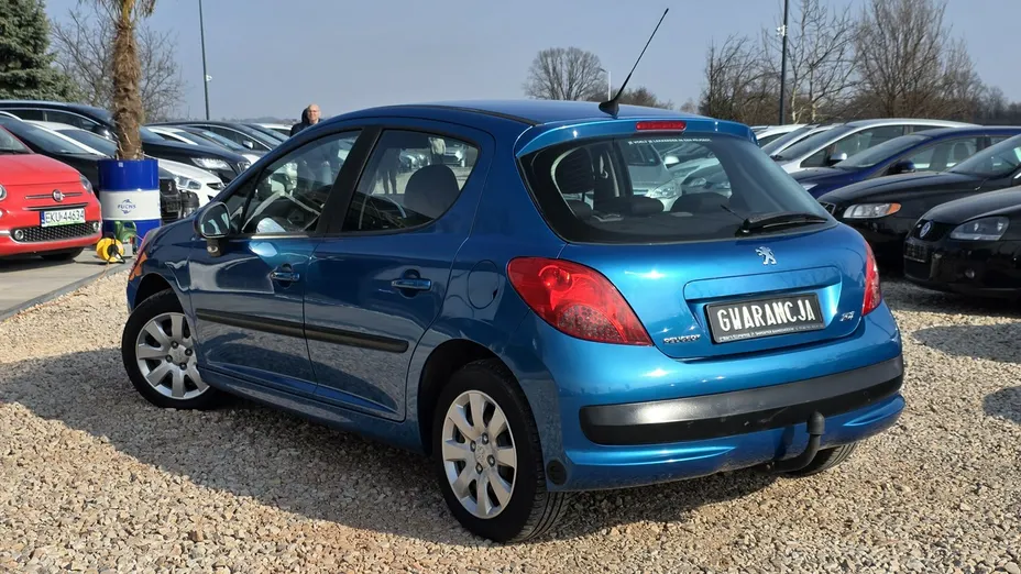 PEUGEOT 207 -