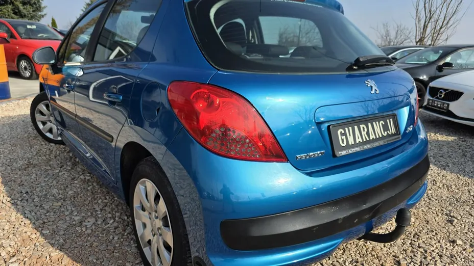 PEUGEOT 207 -
