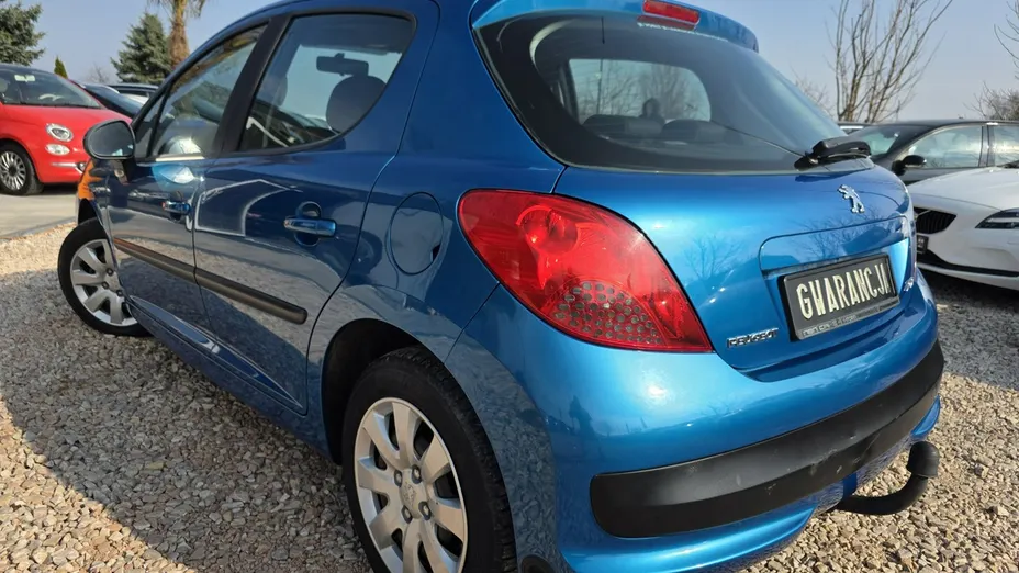 PEUGEOT 207 -