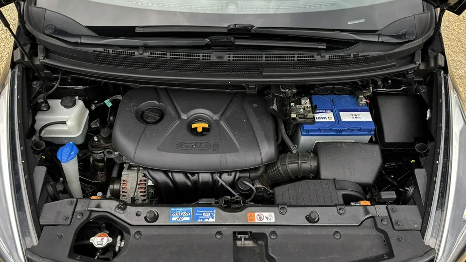 KIA Carens -