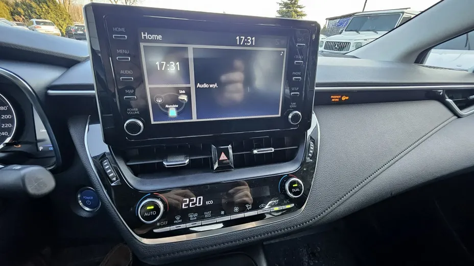 TOYOTA Corolla -