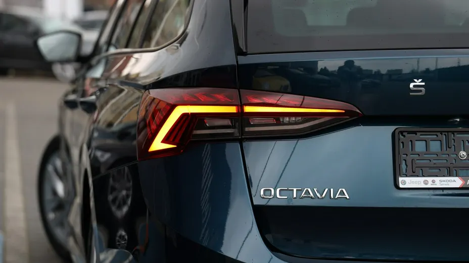 SKODA Octavia -