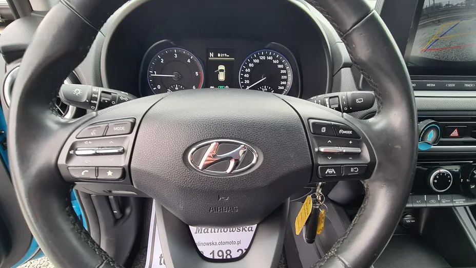 HYUNDAI Kona -