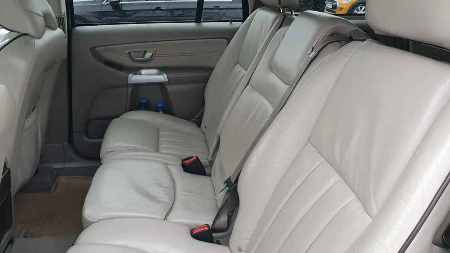 VOLVO XC90 -