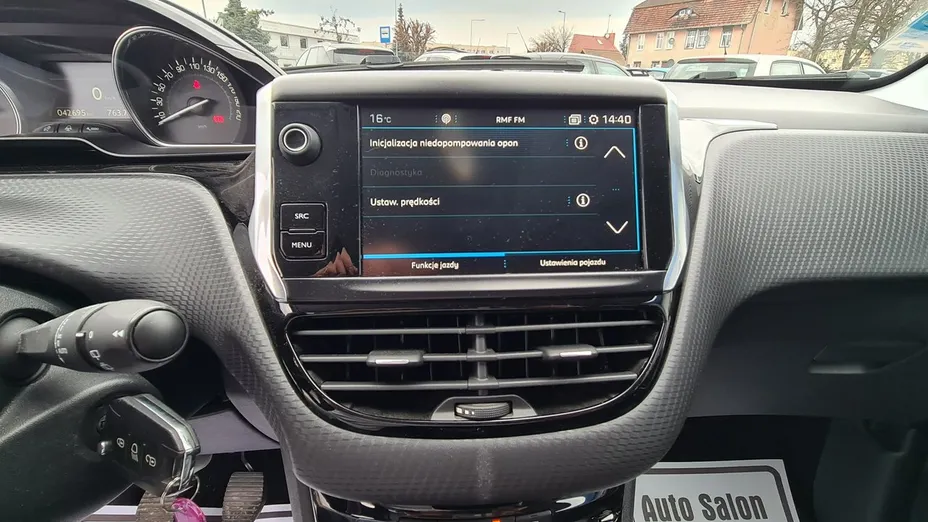 PEUGEOT 2008 -