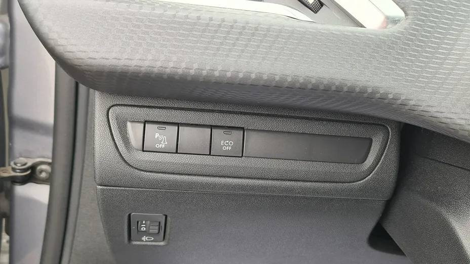 PEUGEOT 2008 -