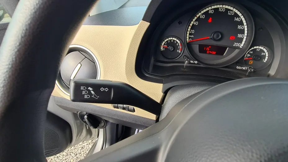 VOLKSWAGEN up! -