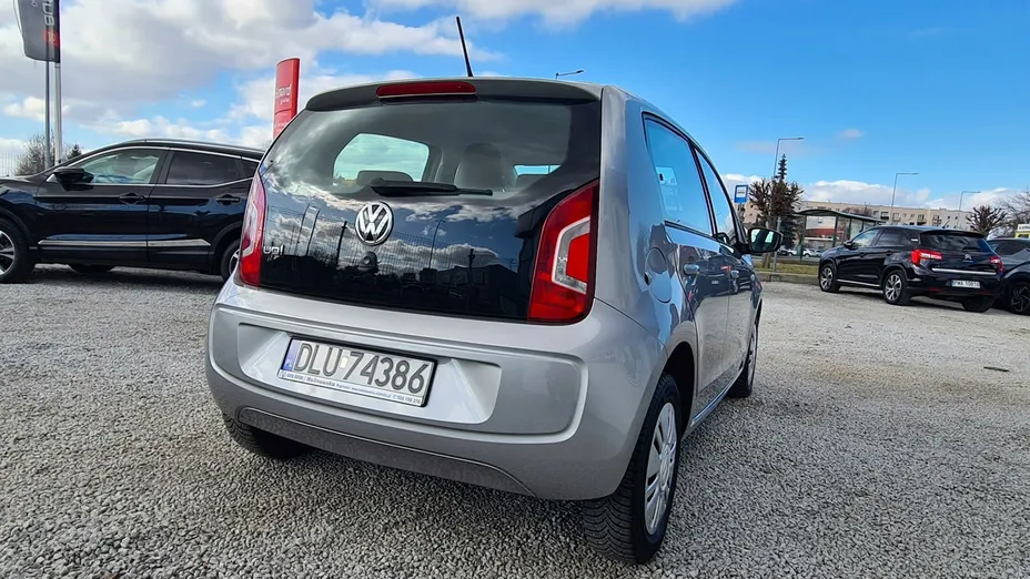 VOLKSWAGEN up! -