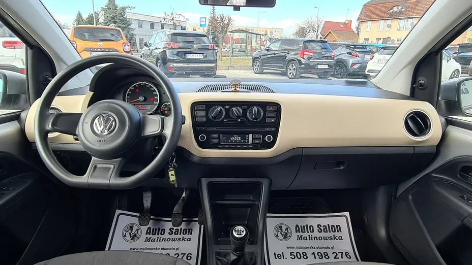 VOLKSWAGEN up! -