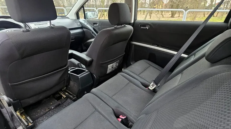 TOYOTA Corolla -