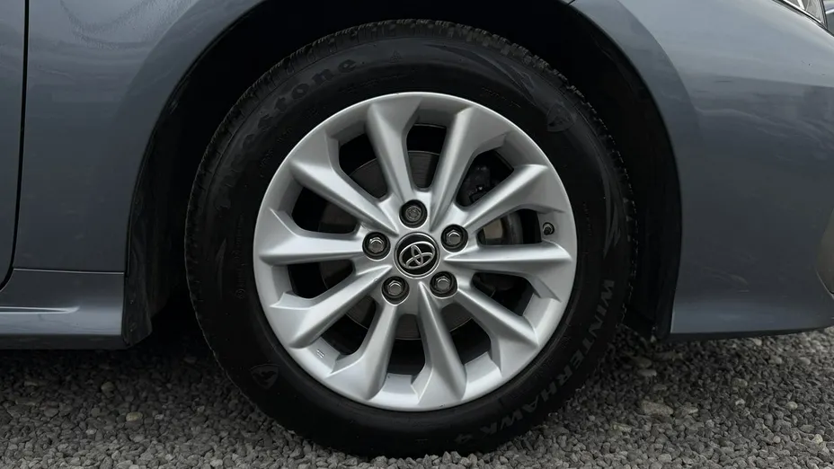 TOYOTA Corolla -