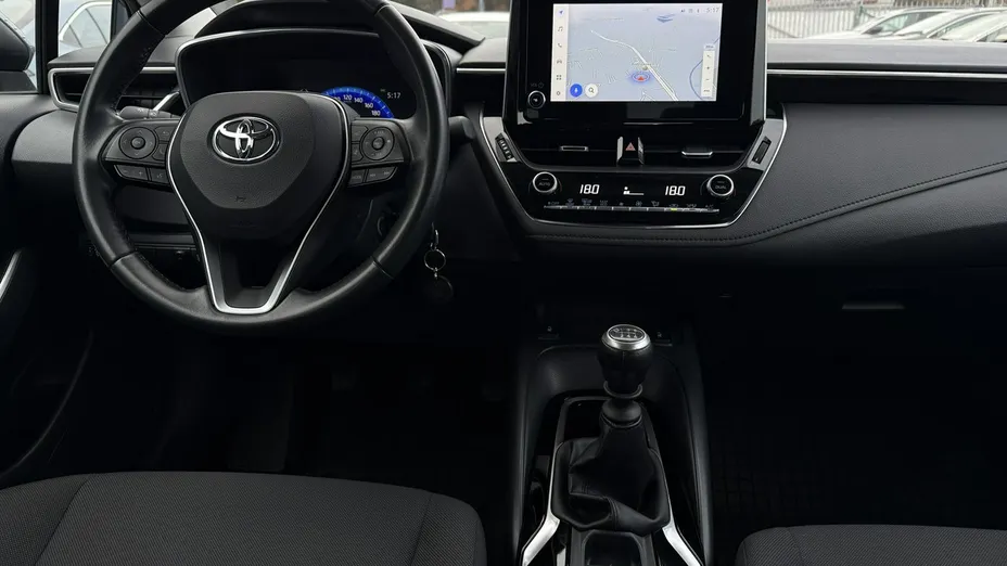 TOYOTA Corolla -