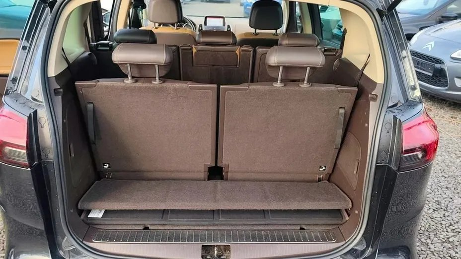 OPEL Zafira -