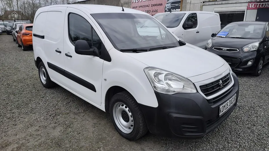 PEUGEOT Partner -
