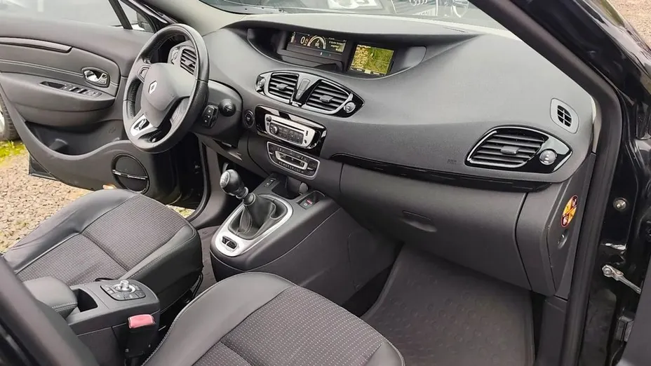 RENAULT Grand Scenic -