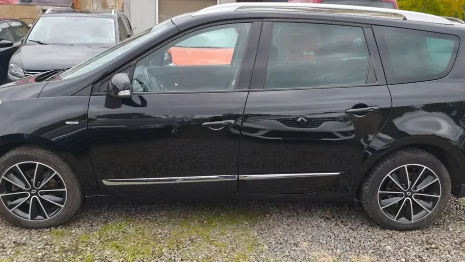 RENAULT Grand Scenic -
