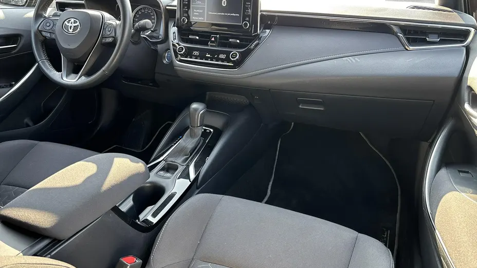 TOYOTA Corolla -