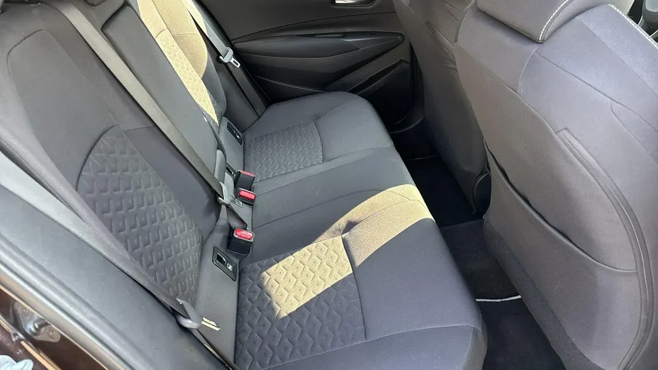 TOYOTA Corolla -