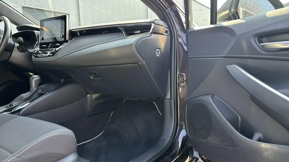 TOYOTA Corolla -