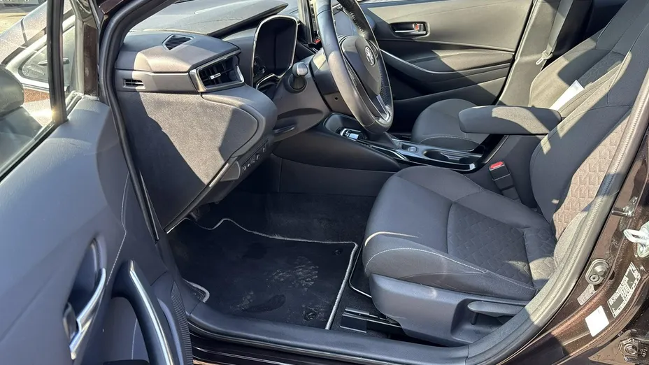 TOYOTA Corolla -