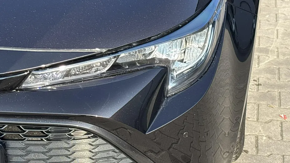 TOYOTA Corolla -