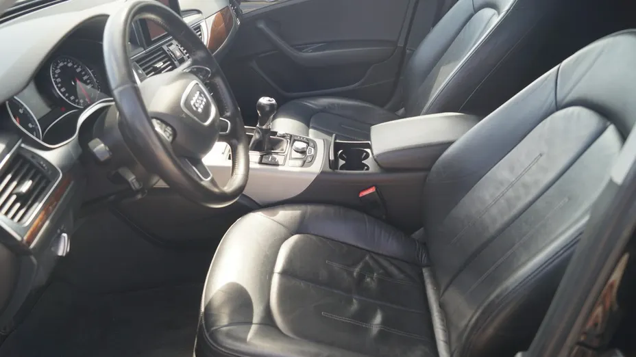AUDI A6 -