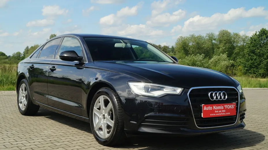 AUDI A6 -