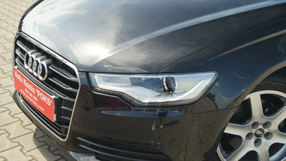 AUDI A6 -
