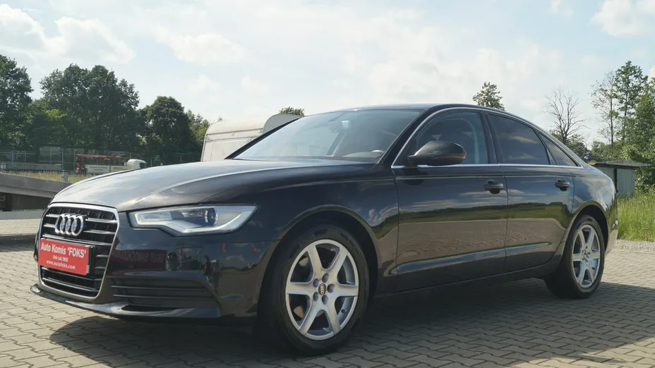 AUDI A6 -