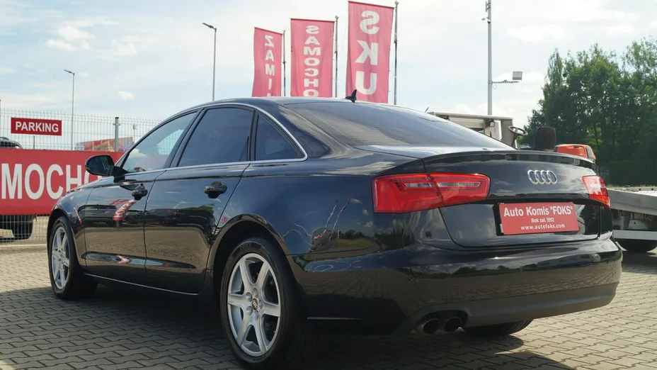 AUDI A6 -