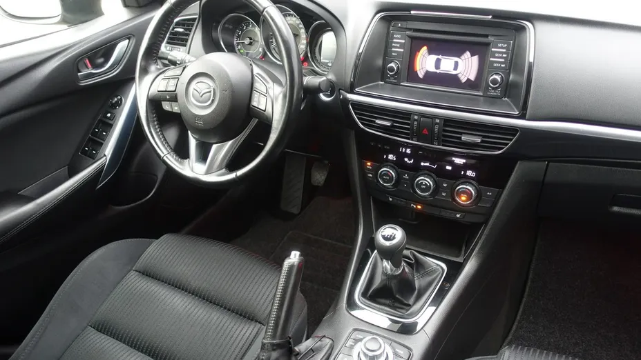 MAZDA 6 -