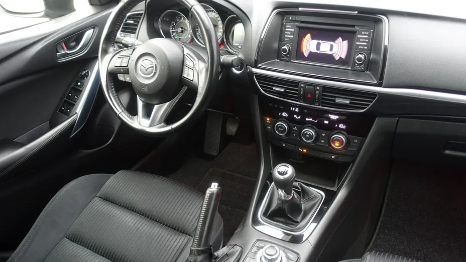 MAZDA 6 -