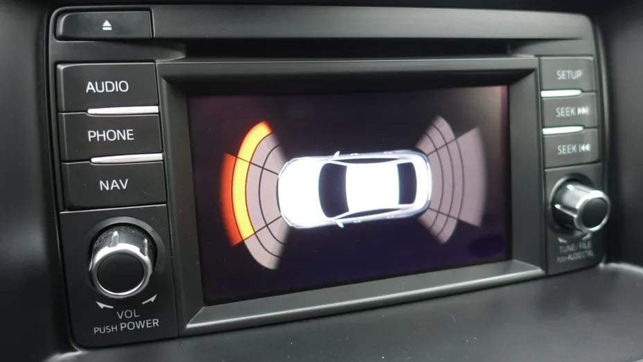 MAZDA 6 -