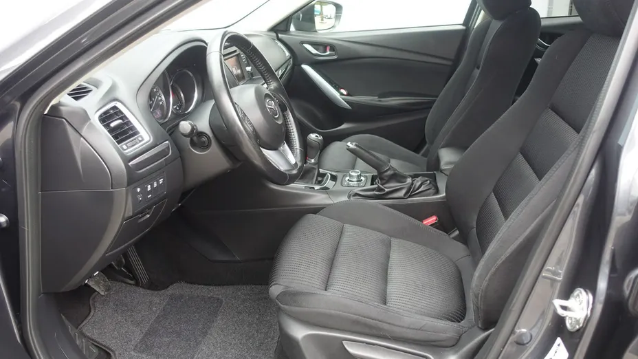 MAZDA 6 -