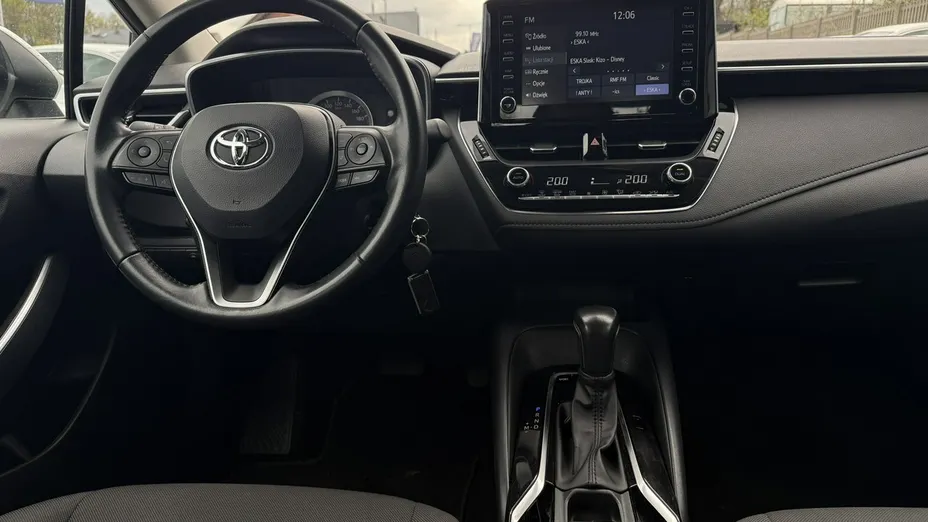 TOYOTA Corolla -