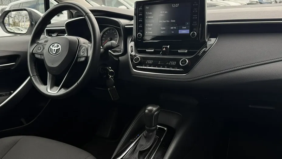 TOYOTA Corolla -