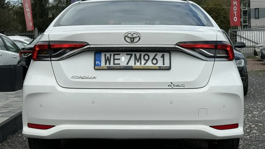 TOYOTA Corolla -