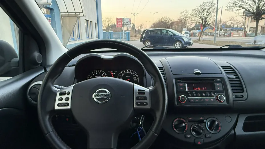 NISSAN Note -