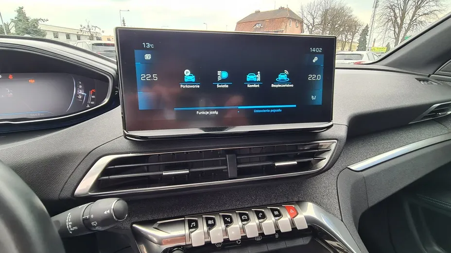 PEUGEOT 3008 -