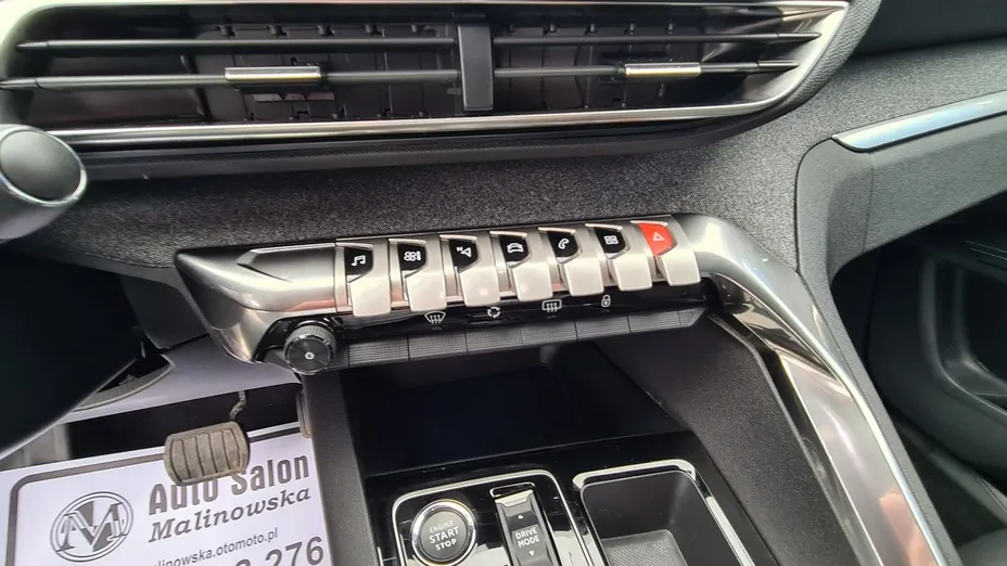 PEUGEOT 3008 -