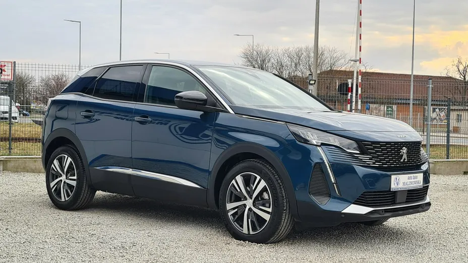 PEUGEOT 3008 -