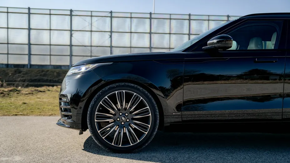 LAND ROVER Range Rover Velar -