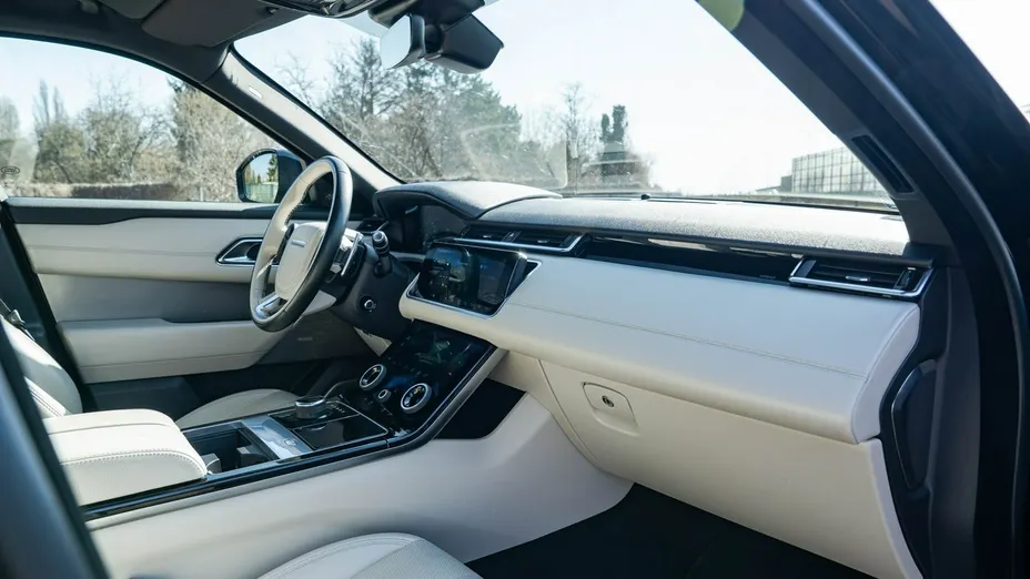 LAND ROVER Range Rover Velar -