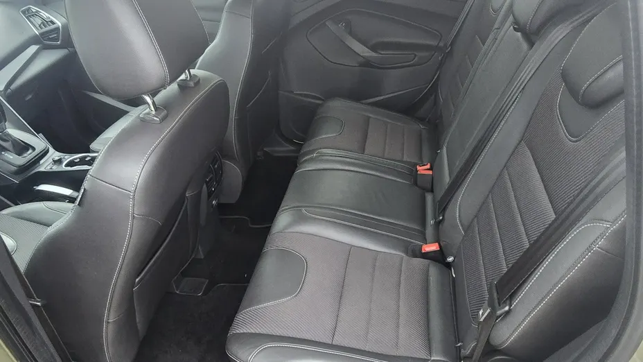 FORD Kuga -
