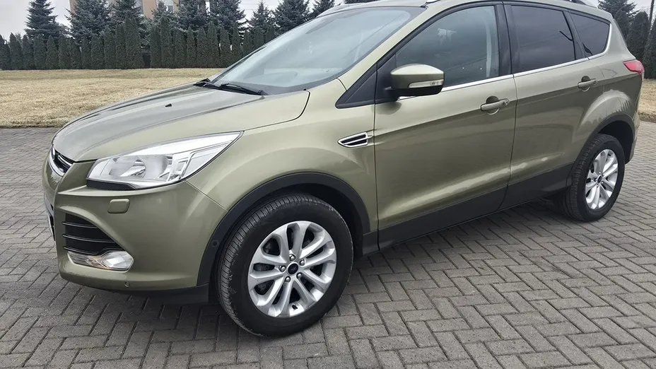 FORD Kuga -