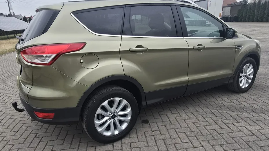 FORD Kuga -