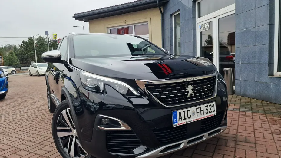 PEUGEOT 3008 -