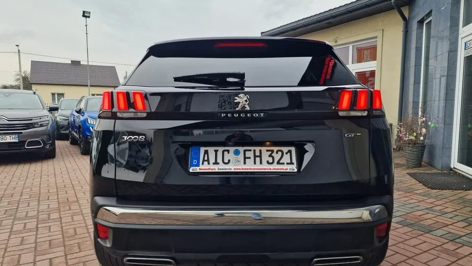PEUGEOT 3008 -