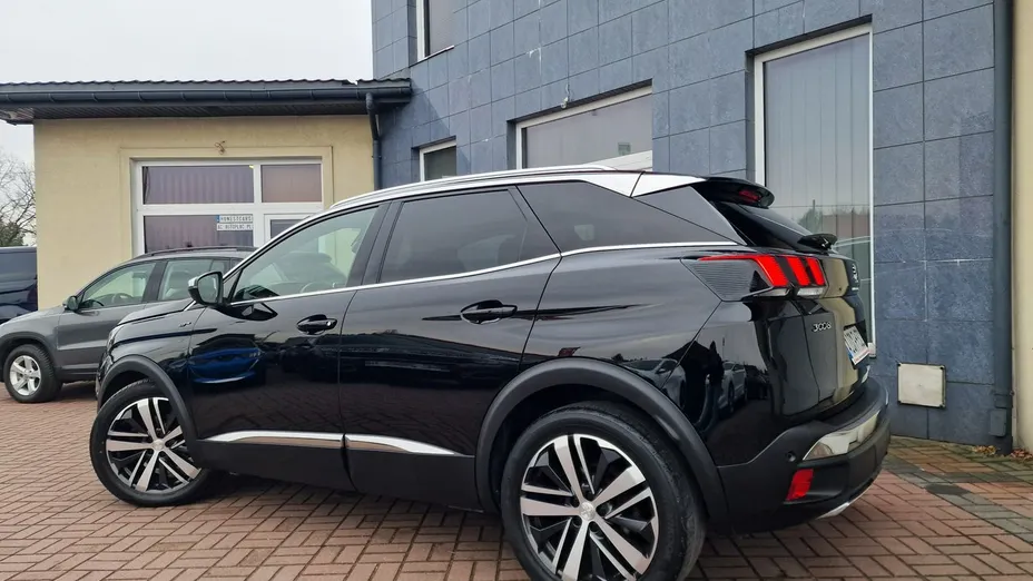 PEUGEOT 3008 -