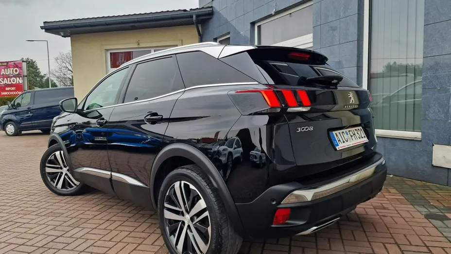 PEUGEOT 3008 -